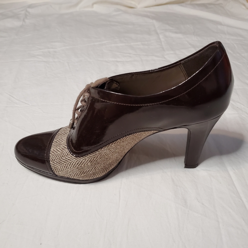 Chadwick's Tweed Heels - Picture 3 of 3